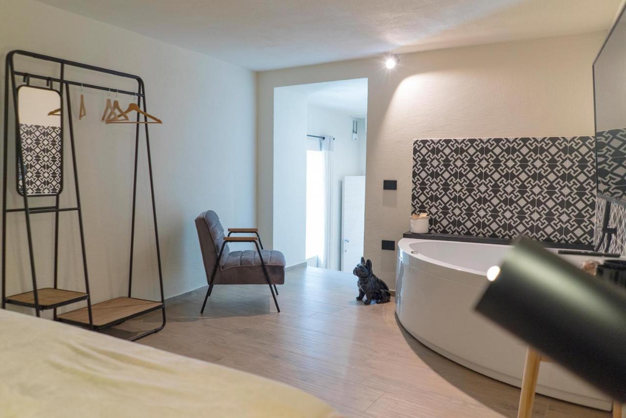 Tesoro Nascosto B&B Salerno Eksteriør billede